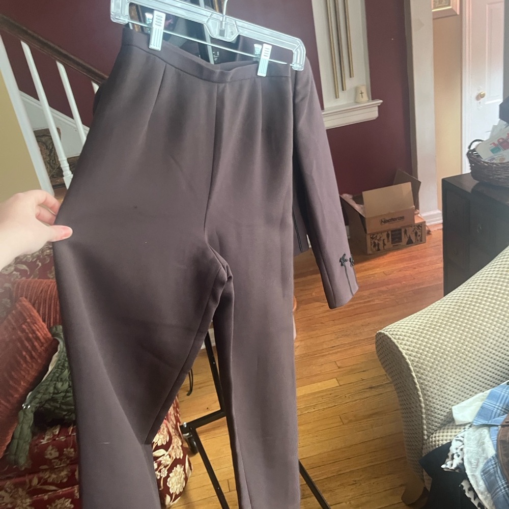 Elegant Brown Suit Set - Picture 7 of 7